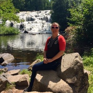 Meet your Posher, Samantha